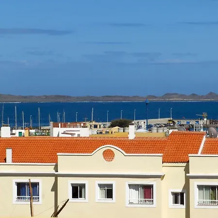 Lavi * Corralejo